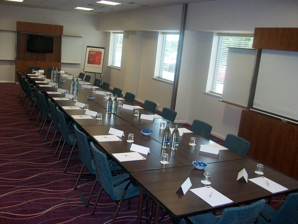 Imagen de los interiores del Hotel Holiday Inn Express Tamworth. Foto 12