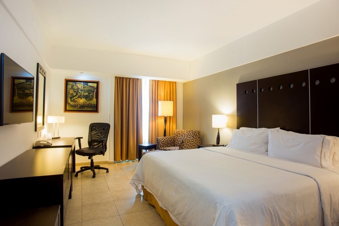 Imagen de la habitación del Hotel Holiday Inn Express Tapachula. Foto 3