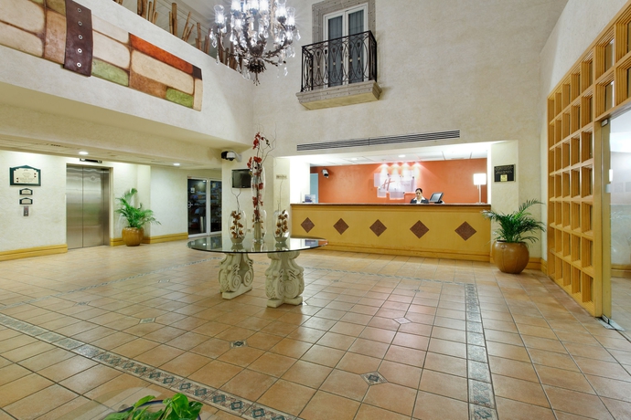 Imagen de los interiores del Hotel Holiday Inn Express Tecnológico Monterrey. Foto 10