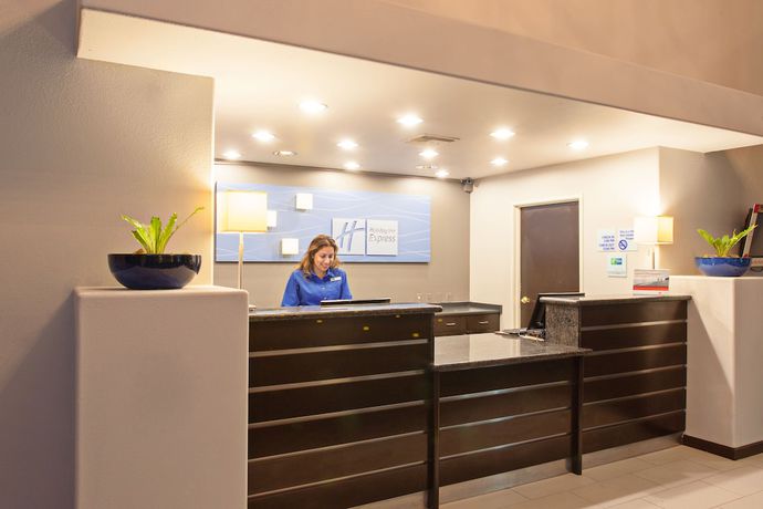 Imagen de los interiores del Hotel Holiday Inn Express Temecula, an IHG. Foto 19