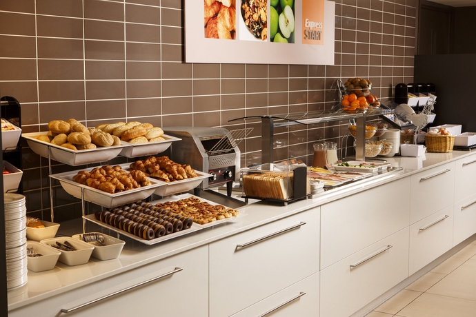 Imagen del bar/restaurante del Hotel Holiday Inn Express The Hague - Parliament. Foto 4