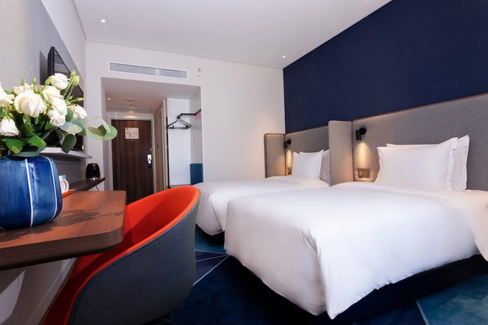 Imagen de los interiores del Hotel Holiday Inn Express Tianshui City Center. Foto 20