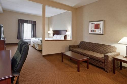 Imagen general del Hotel Holiday Inn Express Tiffin, An Ihg. Foto 1