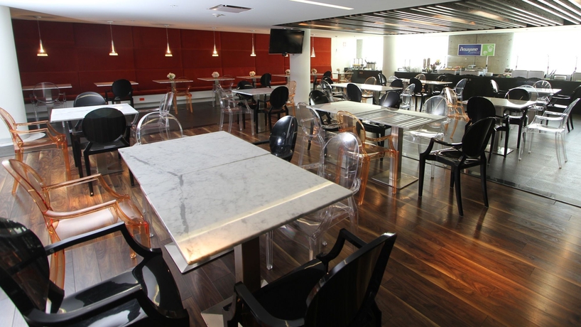 Imagen del bar/restaurante del Hotel Holiday Inn Express Toluca Galerias Metepec. Foto 6