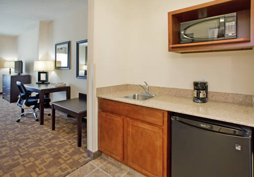 Imagen de la habitación del Hotel Holiday Inn Express Topeka North. Foto 14
