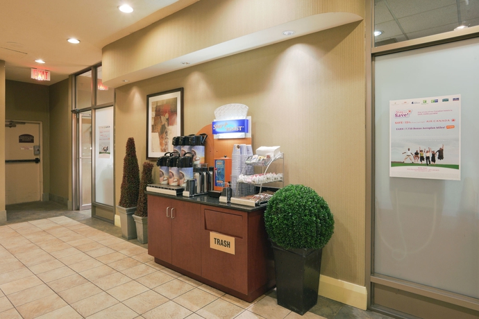 Imagen del bar/restaurante del Hotel Holiday Inn Express Toronto - Downtown, An Ihg. Foto 8