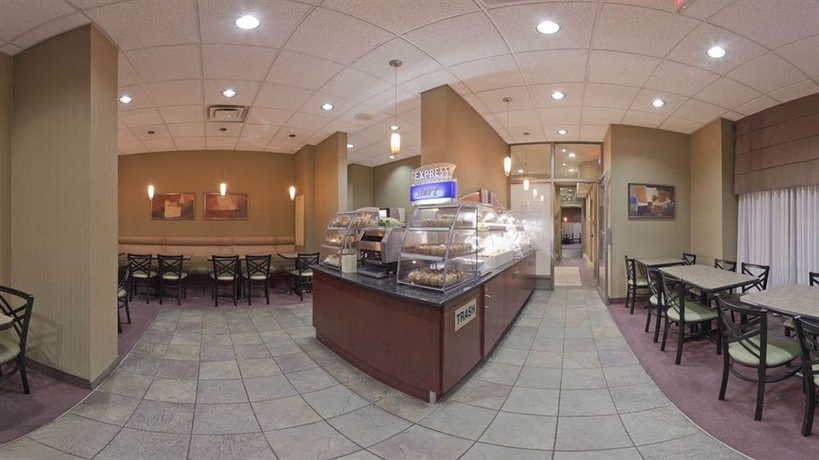 Imagen del bar/restaurante del Hotel Holiday Inn Express Toronto - Downtown, An Ihg. Foto 9