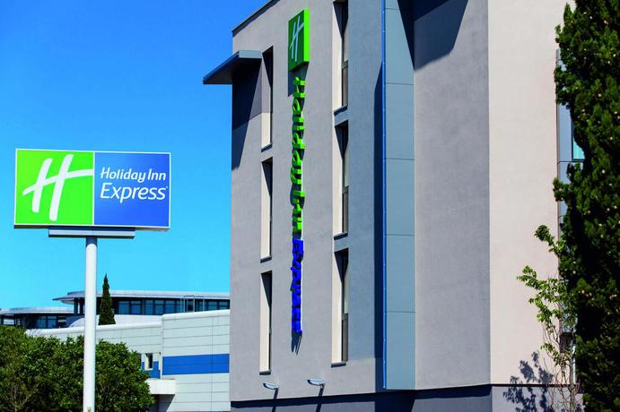 Imagen general del Hotel Holiday Inn Express Toulon - Est, An Ihg. Foto 4