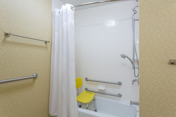 Imagen de la habitación del Hotel Holiday Inn Express Tower Center, An Ihg. Foto 5