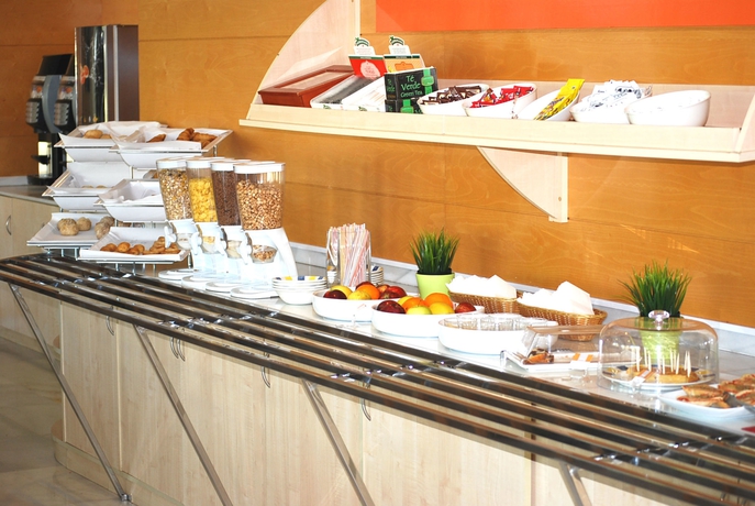 Imagen del bar/restaurante del Hotel Holiday Inn Express Valencia - Bonaire, An Ihg. Foto 2