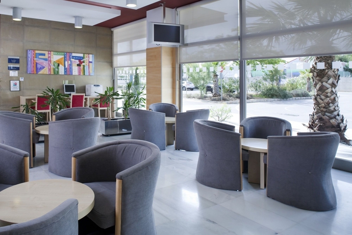 Imagen de los interiores del Hotel Holiday Inn Express Valencia - Bonaire, An Ihg. Foto 15