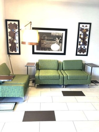 Imagen del bar/restaurante del Hotel Holiday Inn Express Venice, An Ihg. Foto 3