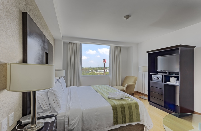 Imagen de la habitación del Hotel Holiday Inn Express Villahermosa Tabasco 2000. Foto 11