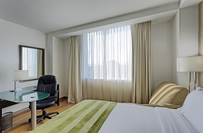 Imagen de la habitación del Hotel Holiday Inn Express Villahermosa Tabasco 2000. Foto 13