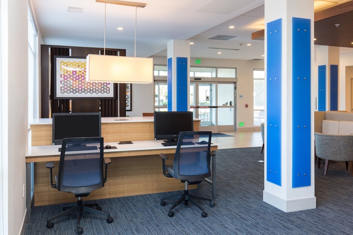 Imagen general del Hotel Holiday Inn Express Visalia Sequoia Gateway Area, An Ihg. Foto 3