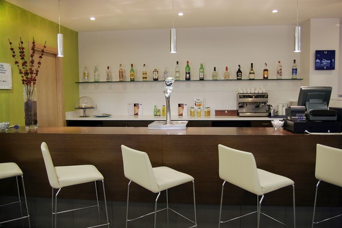 Imagen del bar/restaurante del Hotel Holiday Inn Express Vitoria, An Ihg. Foto 3