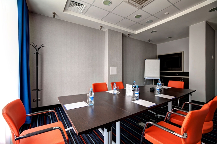 Imagen de los interiores del Hotel Holiday Inn Express Voronezh - Kirova. Foto 15
