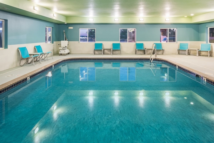 Imagen de la piscina del Hotel Holiday Inn Express Warrenton, An Ihg. Foto 18