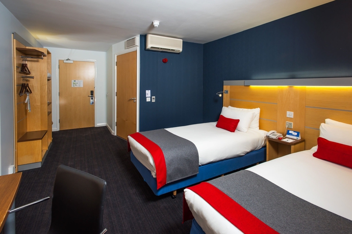 Imagen de la habitación del Hotel Holiday Inn Express Warwick - Stratford-upon-avon, An Ihg. Foto 8
