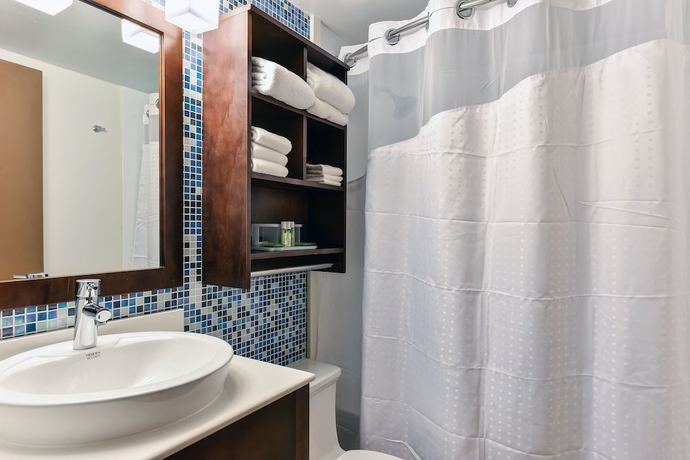 Imagen de la habitación del Hotel Holiday Inn Express Washington DC N-Silver Spring. Foto 4