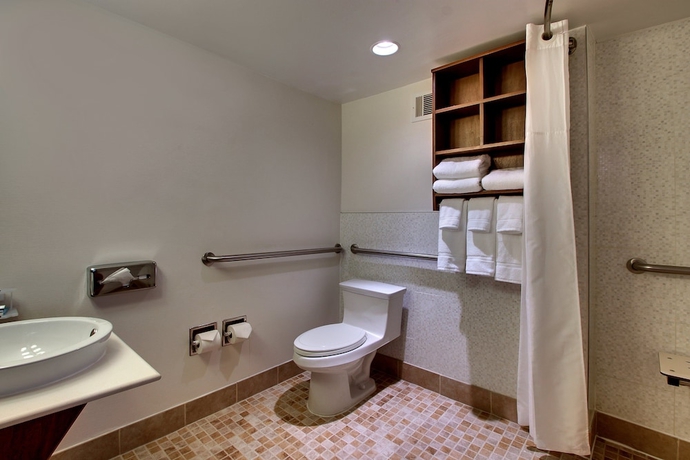Imagen de la habitación del Hotel Holiday Inn Express Washington DC N-Silver Spring. Foto 10