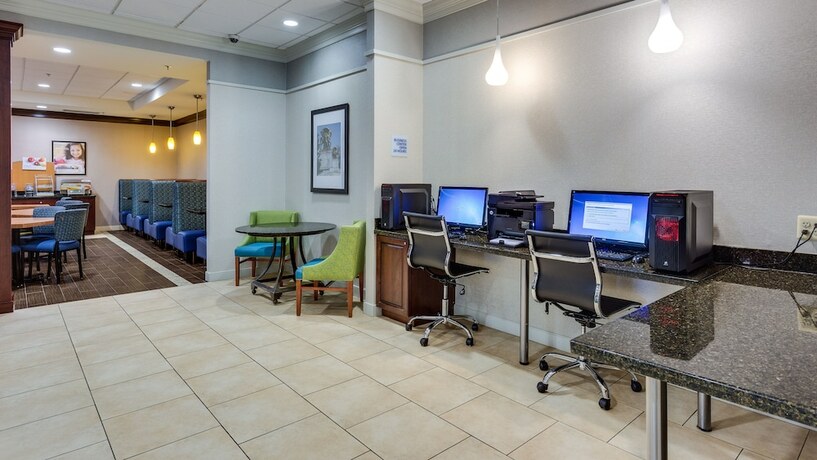 Imagen general del Hotel Holiday Inn Express Washington DC SW - Springfield. Foto 7