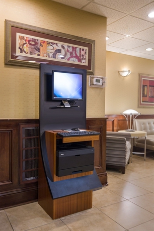 Imagen de los interiores del Hotel Holiday Inn Express Washington Dc East - Andrews Afb, An Ihg. Foto 8