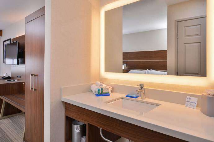 Imagen de la habitación del Hotel Holiday Inn Express Westley, An Ihg. Foto 11