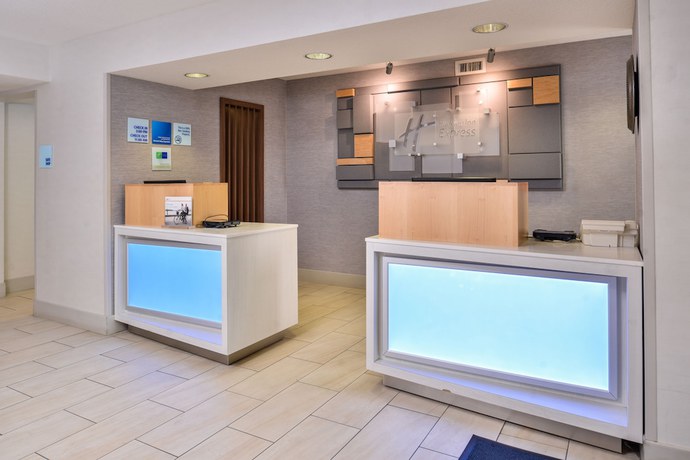 Imagen de los interiores del Hotel Holiday Inn Express Westley, An Ihg. Foto 19