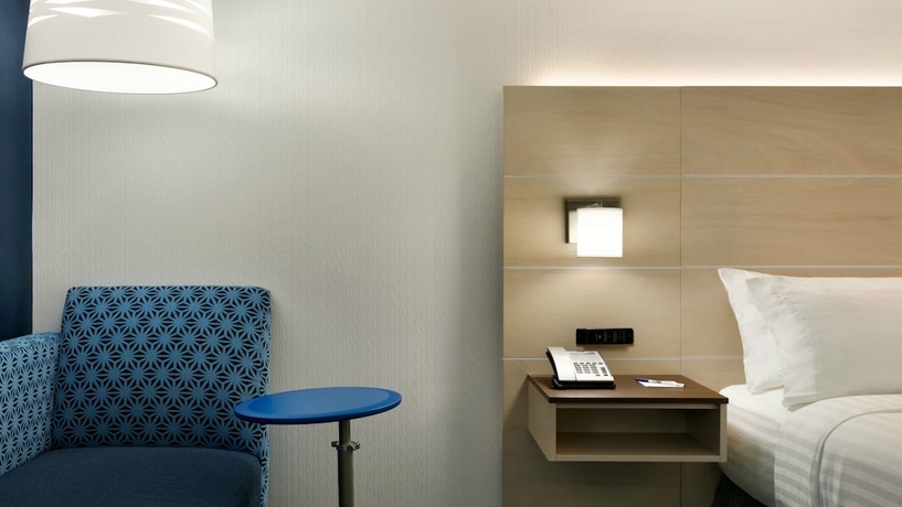 Imagen de la habitación del Hotel Holiday Inn Express Williamsbrg Busch Gardens Area. Foto 5