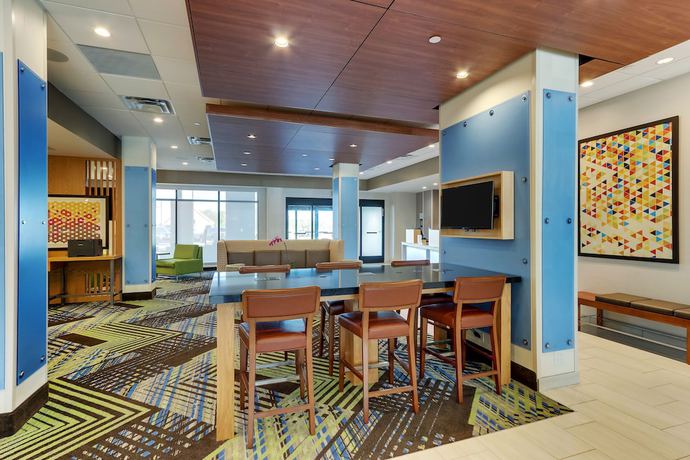 Imagen de los interiores del Hotel Holiday Inn Express Wilmington Porters Neck, an IHG. Foto 15