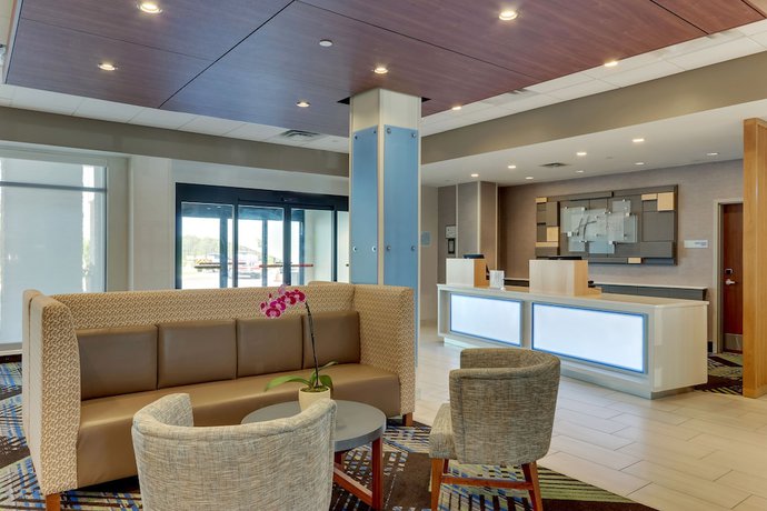 Imagen de los interiores del Hotel Holiday Inn Express Wilmington Porters Neck, an IHG. Foto 16
