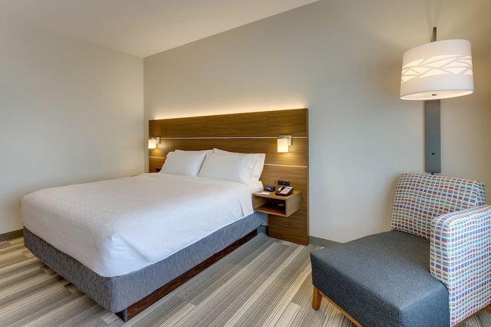 Imagen de la habitación del Hotel Holiday Inn Express Wilmington Porters Neck, an IHG. Foto 14