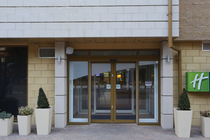 Imagen de los exteriores del Hotel Holiday Inn Express Windsor, An Ihg. Foto 8