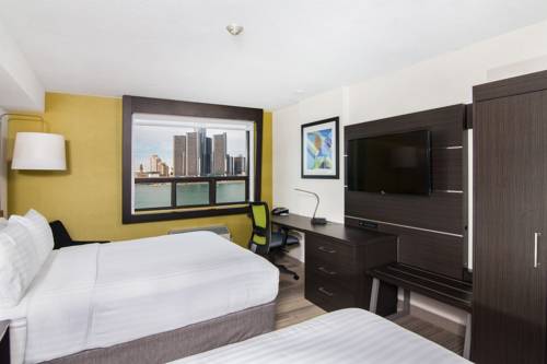 Imagen de la habitación del Hotel Holiday Inn Express Windsor Waterfront, An Ihg. Foto 9