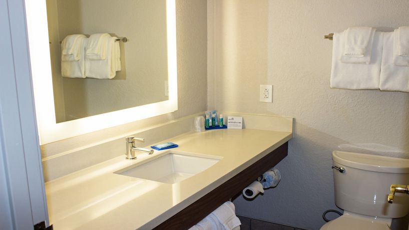 Imagen de la habitación del Hotel Holiday Inn Express Winfield, an IHG. Foto 6