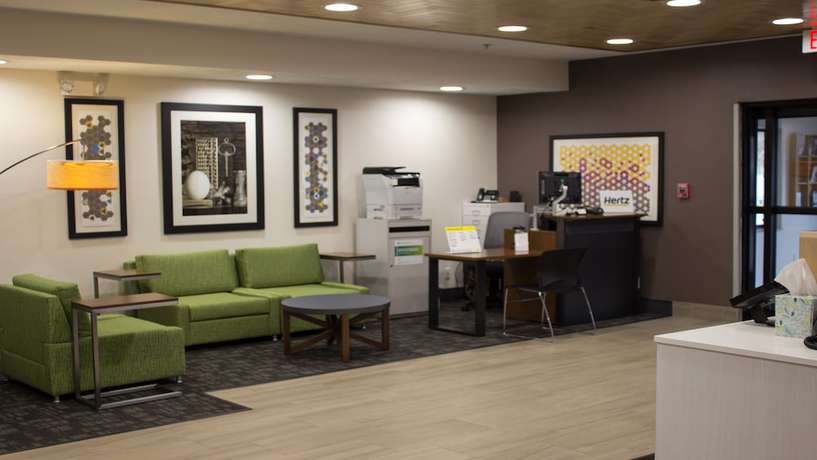 Imagen de los interiores del Hotel Holiday Inn Express Winfield, an IHG. Foto 19