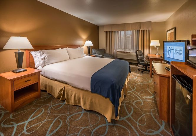 Imagen de los interiores del Hotel Holiday Inn Express Winnemucca. Foto 12