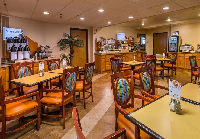 Imagen de los interiores del Hotel Holiday Inn Express Winnemucca. Foto 13