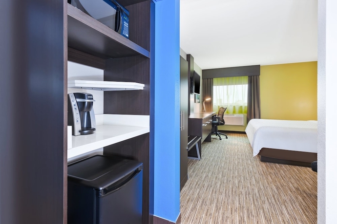 Imagen de la habitación del Hotel Holiday Inn Express Winnipeg Airport Polo Park. Foto 12