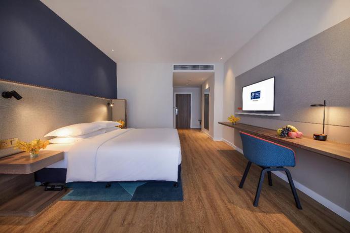 Imagen de la habitación del Hotel Holiday Inn Express Xiamen Airport Harbor. Foto 19