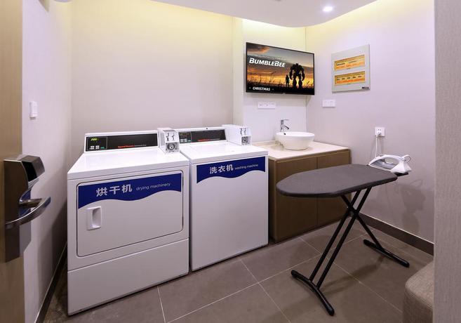 Imagen de los exteriores del Hotel Holiday Inn Express Xiamen City Center, An Ihg. Foto 6