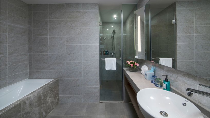 Imagen de la habitación del Hotel Holiday Inn Express Xichang City Center. Foto 13