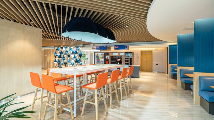 Imagen de los interiores del Hotel Holiday Inn Express Yangjiang City Center, An Ihg. Foto 14