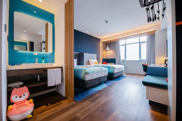 Imagen de la habitación del Hotel Holiday Inn Express Yantai Fulai. Foto 10