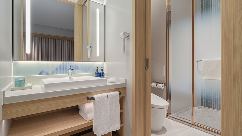 Imagen de la habitación del Hotel Holiday Inn Express Yantai Penglai by IHG. Foto 9