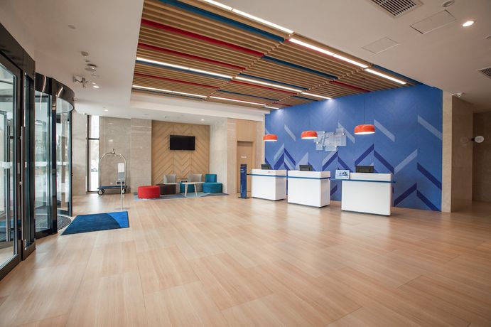 Imagen de los interiores del Hotel Holiday Inn Express Zhangjiagang Free Trade Zone. Foto 17