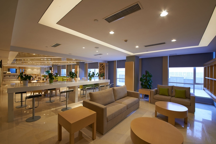 Imagen de los interiores del Hotel Holiday Inn Express Zhengzhou Airport, An Ihg. Foto 12