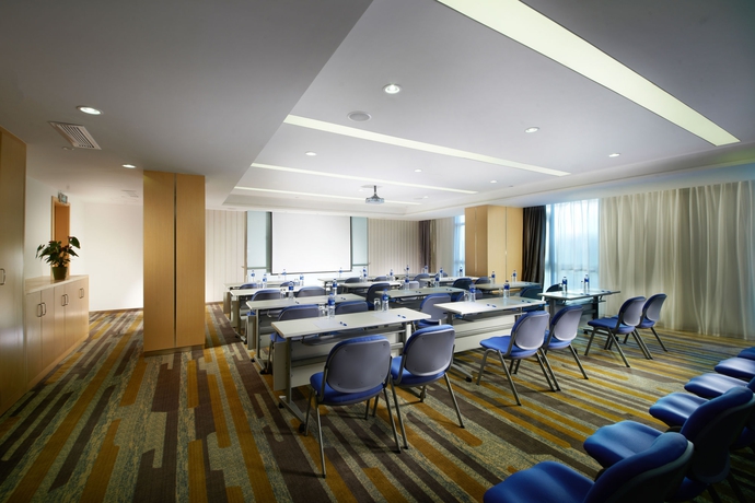Imagen de los interiores del Hotel Holiday Inn Express Zhengzhou Airport, An Ihg. Foto 14