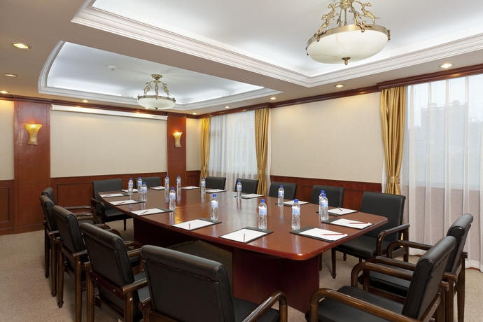 Imagen de los interiores del Hotel Holiday Inn Express Zhengzhou, An Ihg. Foto 6